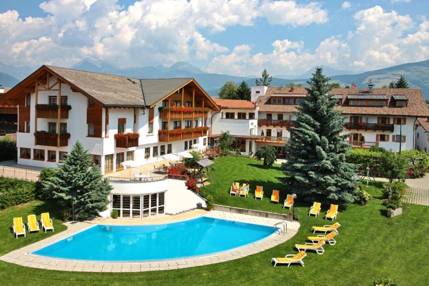 Hotel Langhof Natz-Schabs Bagian luar foto