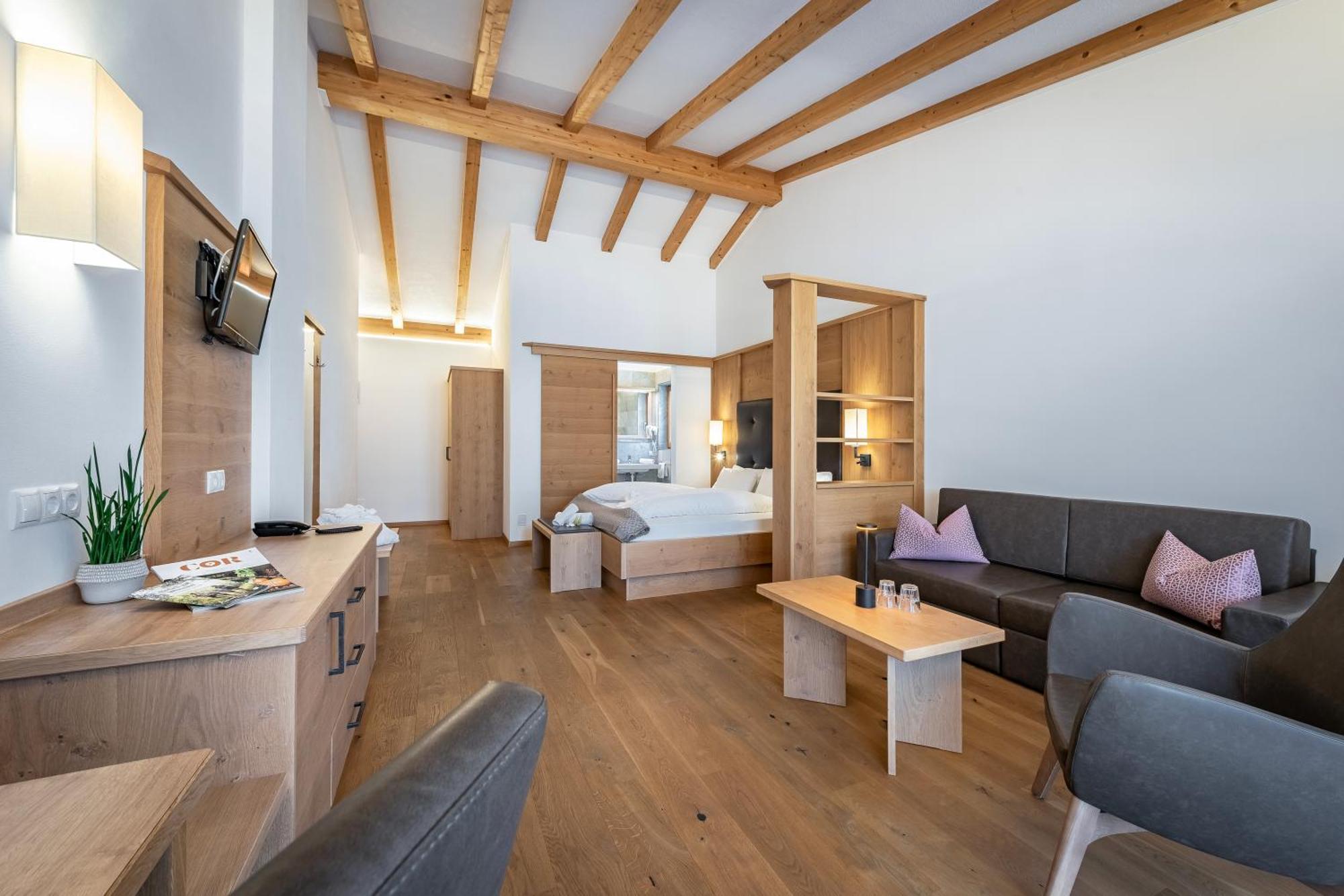 Hotel Langhof Natz-Schabs Bagian luar foto